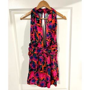 Pretty little thing - Multcolor Romper Size 4 - Never worn!